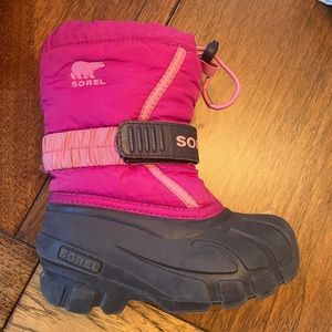 sorel winter boots — euc